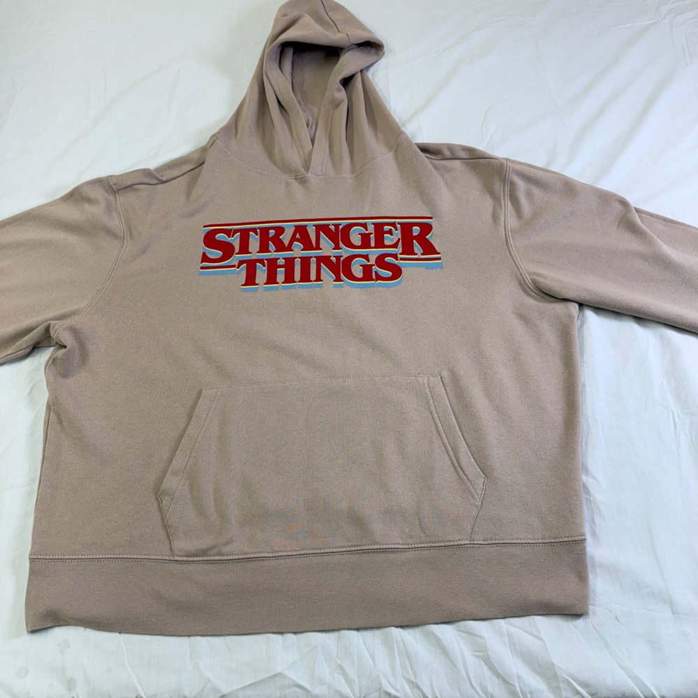 Stranger Things Old Navy fleece Hoodie Tan Pullover Large movie series nice